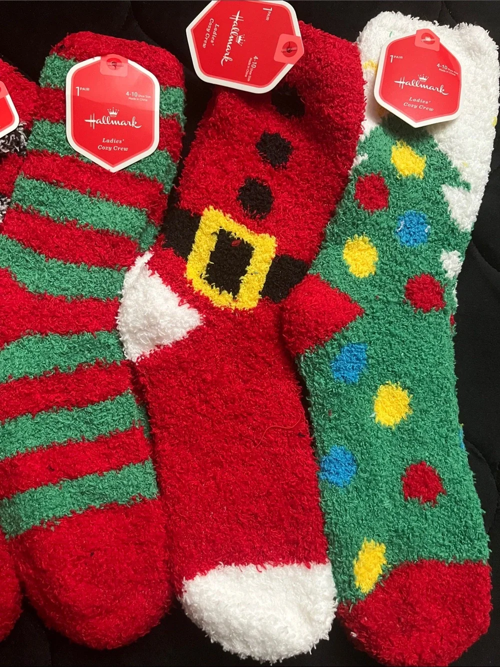 HALLMARK 7 Pairs Fuzzy Cozy Low Cut & Crew Holiday Socks